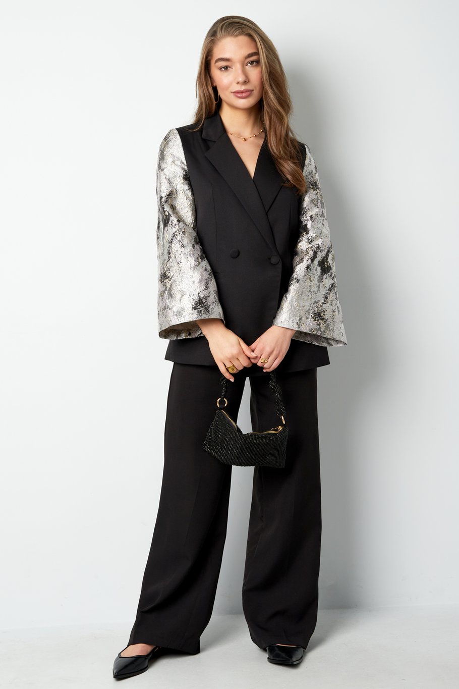 Schwarzer Blazer mit Jacquard-Ärmeln - Grau Bild6